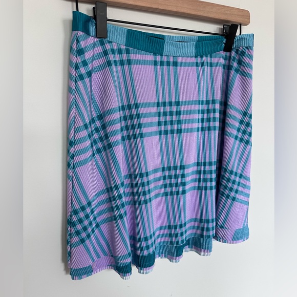 Urban Outfitters Plaid and Ribbed Swingy Women's Skirt in Purple and Teal - Picture 2 of 6